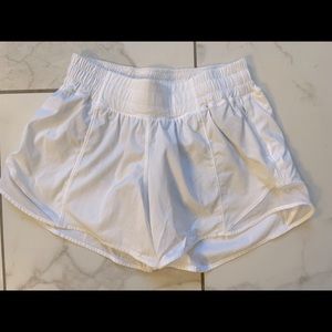 Lululemon hotty hot short